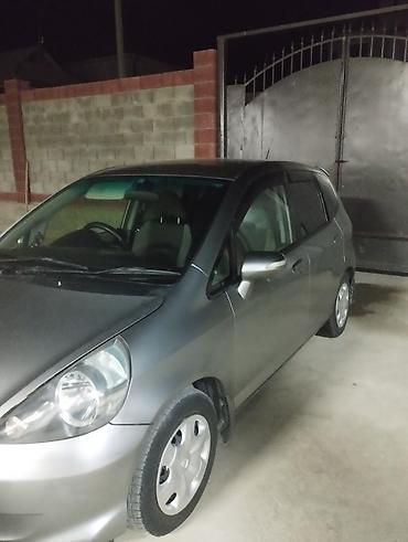 m 57: Honda Fit: 2005 г., Автомат, Бензин, Хэтчбэк — 2