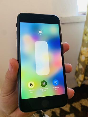Apple iPhone: IPhone 8, 64 ГБ, Черный, Кабель — 2