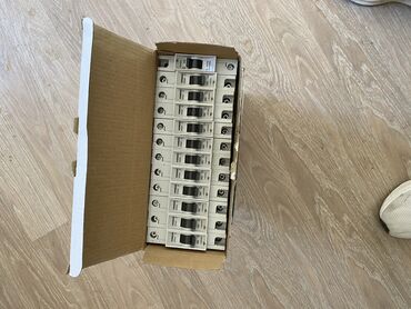 baklar və cənlər: 1 faza, Elektrik avtomat, Ünvandan götürmə, Ödənişli çatdırılma, Rayonlara çatdırılma, Kredit yoxdur