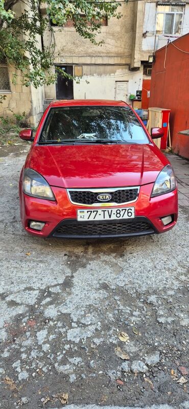 Kia: Kia Pride: 1.5 l | 2010 il Hetçbek — 2