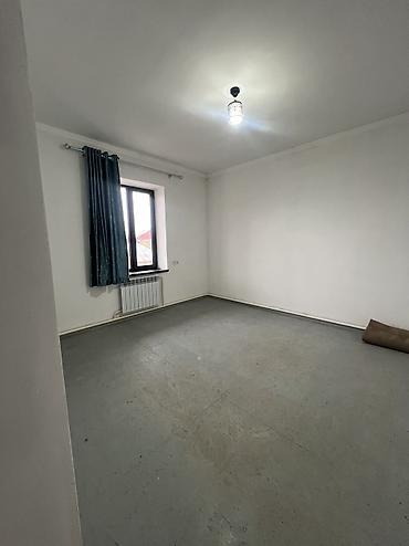 Долгосрочная аренда комнат: Сдается комната в доме (Маевка, начало) Адрес: Маевка, ул. Жетиген, 6 — 19