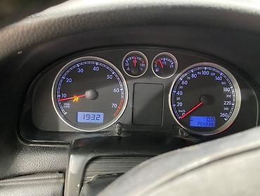 Volkswagen Passat: 2004 г., 1.8 л, Механика, Бензин, Седан