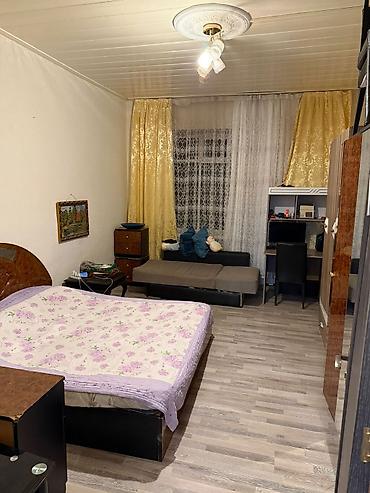 kiraye gence: Mənzil – 2 otaqlı, ayrı mətbəxli - Geniş və işıqlı otaqlar: bir — 2