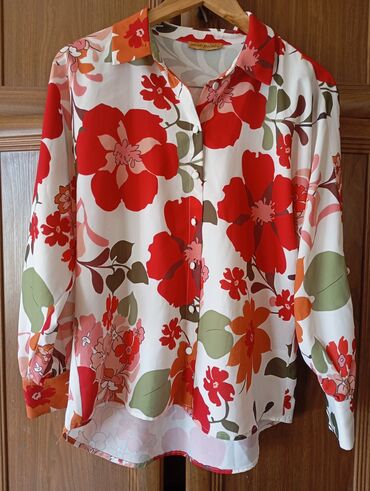 qadın koynekleri: Miss Paiss qadın köynəyi - Model: düyməli, klassik yaxalıqlı, uzunqol