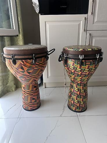 Djembe - Afrika üslubunda iki ədəd djembe baraban