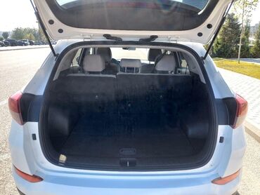 Hyundai: Hyundai Tucson: 2 l | 2017 il Krossover — 4