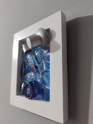 Slike i ramovi: Epoxy slika od razbijene flasice parfema Hugo Boss Dark blue U ponudi — 4