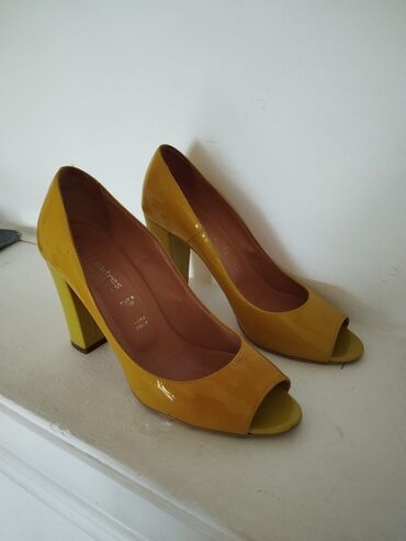 Tuflilər: Tuflilər, Ölçü: 40, rəng - Sarı, Yeni -da lalafo.az — 9 Tuflilər: Tuflilər, Ölçü: 40, rəng - Sarı, Yeni — 9