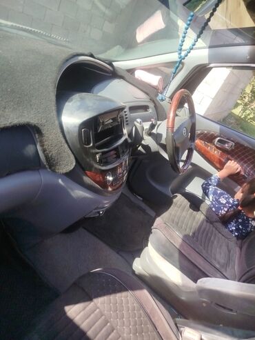 обмен на авто с доплатой: Toyota Estima: 2003 г., 0.3 л, Автомат, Газ, Минивэн