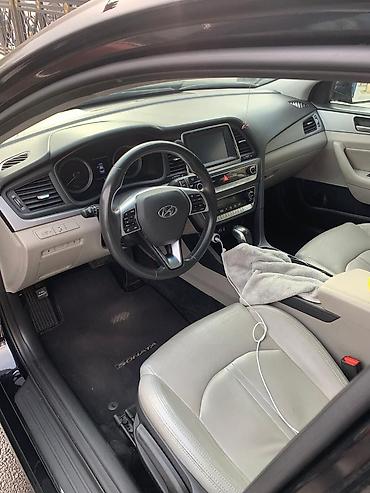 Hyundai: Hyundai Sonata sedan - Korpus rəngi: qara, xrom detallı iri ön — 2