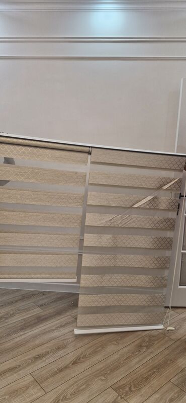 qapl pencere: 2pəncərəlik Zebra tipli jaluz pərdə.Tam yenidir.pəncərəyə uyğun
