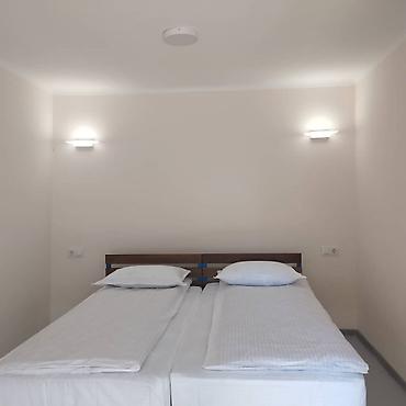 Иссык-Куль 2026: Номер, НЕПТУН Парковка, стоянка, Футбольное поле, Охраняемая территория — 15