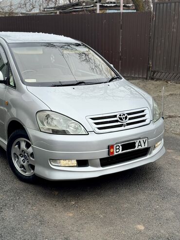 Toyota: Toyota Ipsum: 2003 г., 2.4 л, Автомат, Бензин, Минивэн — 5