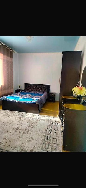 Продажа коттеджей и домов: Продаётся дом с ухоженным двором и удобной планировкой. - Участок — 5