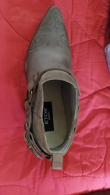 ковбой: Мужские кожаные ботинки-анклеты в ковбойском стиле ETOR Shoes. - — 3