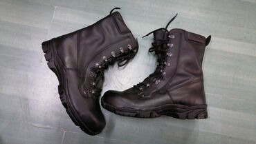 zara s: Boots, size - 45