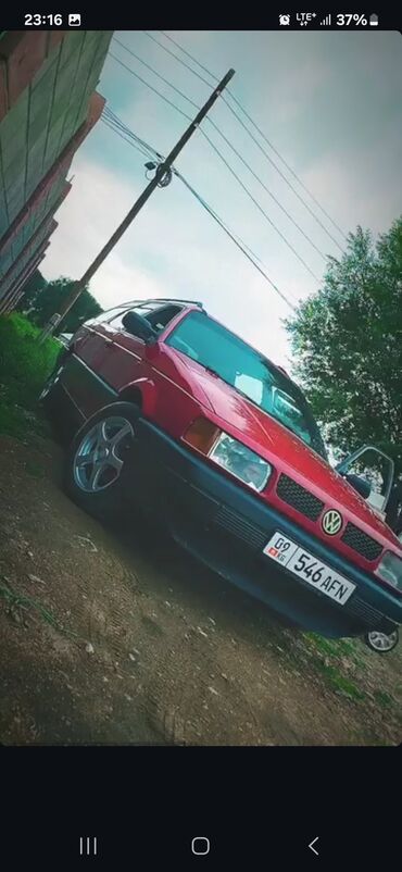 машина авто унаа: Volkswagen Passat Variant: 1988 г., 1.8 л, Механика, Бензин, Универсал