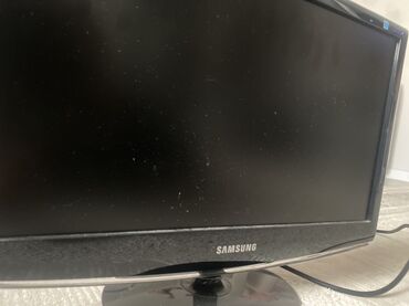 мониторы глянцевое: Монитор, Samsung, Б/у, LCD