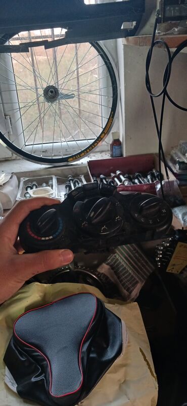 Velosiped ehtiyyat hissələri: Məhsul: Velosiped ehtiyat hissələri və aksesuarları Təsvir: - — 10