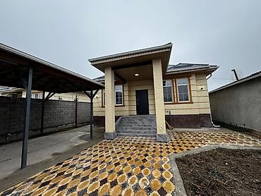 Продажа коттеджей и домов: Продаётся уютный и современный дом в ж/м Ак-Орго! Общая площадь дома — — 1