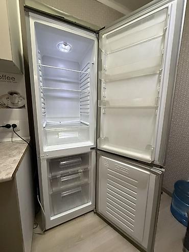 Техника для кухни: Холодильник Indesit, Б/у, Двухкамерный — 4