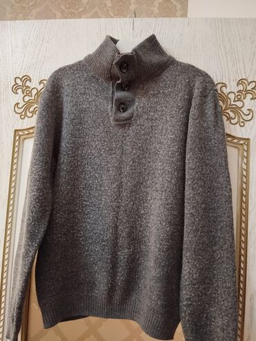 длинные женские кофты: Palver kişi üçün 38 M razmer 3, 4 dəfə geyinilib