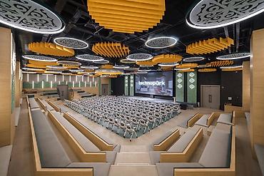 Аренда коворкинга: Конференц-зал, 468 м², Technopark, 400 мест, На день — 2