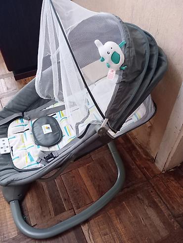 Beşiklər: Uşaq beşiyi/elektrik yelləncək – Mastela firması. 1 ay işlənib.Əla — 2