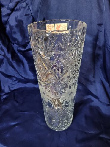 ваза декор: Хрустальная ваза СССР. НОВАЯ высокая 33 см.шир 12 см