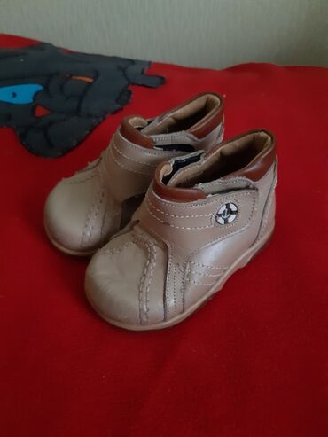 детские кожаные сандалии: Детские сапожки кожаные 18 размер