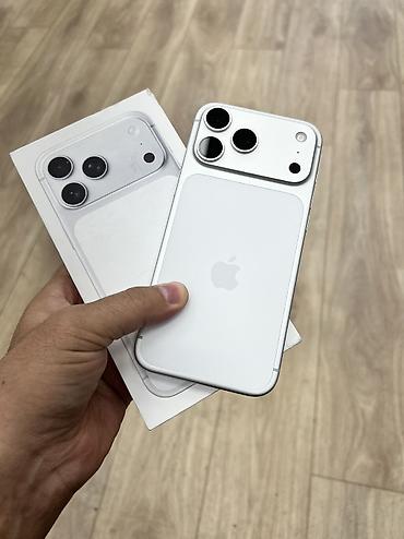 Apple iPhone: IPhone 17 Pro Max, Б/у, 256 ГБ, Белый, Зарядное устройство, Защитное стекло, Чехол, 99 % — 2