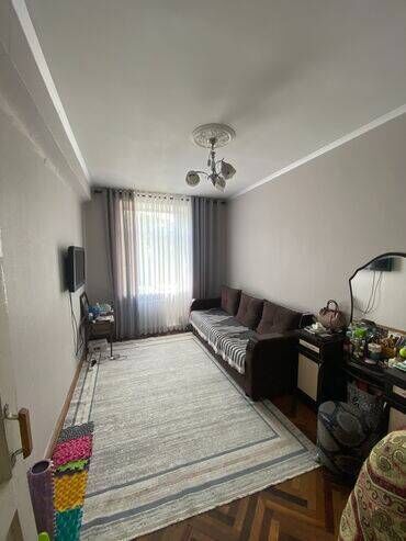 продаю дом район филармония: 3 бөлмө, 70 кв. м, Сталинка, 3 кабат, Косметикалык ремонт