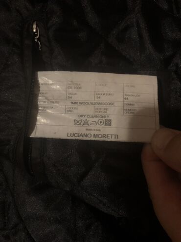 Köynəklər: Palto(buna deyiler polu palto)ideal veziyetde demey olar tezedi cemi 1