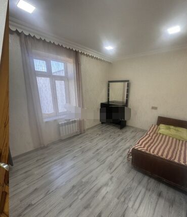 Uzunmüddətli kirayə evlər: 65 kv. m, 3 otaqlı -da lalafo.az — 3 Uzunmüddətli kirayə evlər: 65 kv. m, 3 otaqlı — 3