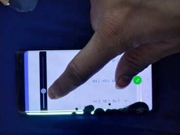 Другие мобильные телефоны: Смартфон с изогнутым AMOLED‑дисплеем и разъёмом USB‑C. Особенности: - — 8