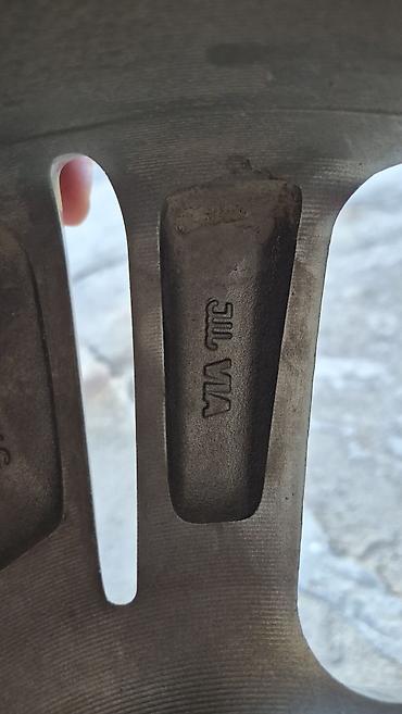 bud e9: Литые Диски R 17 Hyundai, Комплект, отверстий - 5, Б/у — 5