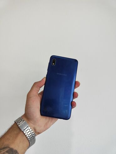ikinci el samsung telefonlar: Samsung Galaxy A10, 32 ГБ, цвет - Черный, Кнопочный