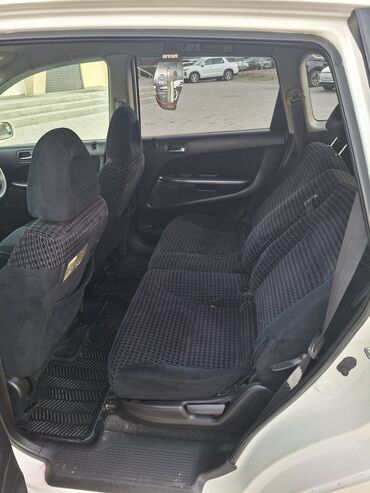 Honda: Honda Stream: 2003 г., 1.7 л, Автомат, Бензин, Минивэн — 11