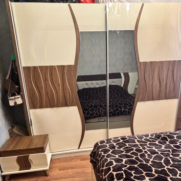 Yataq otağı dəstləri: İkinəfərlik çarpayı, Dolab — 8