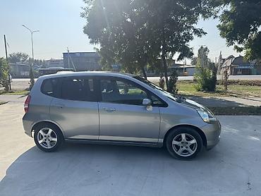киргизский авито авто: Honda Fit: 2003 г., 1.3 л, Бензин — 5