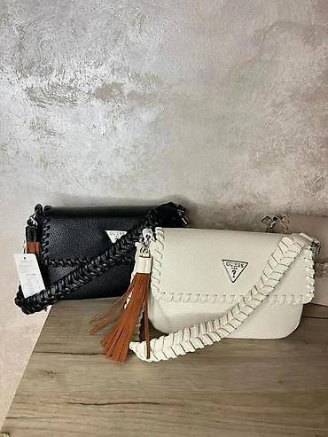 Putni koferi i torbe: GUESS ženske torbe – više modela i boja - Crossbody sa pletenim — 13