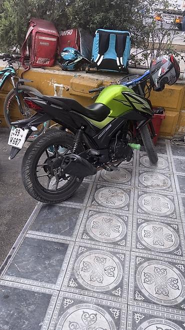 kawasaki ninja h2r: Model: Skymoto Express 200 (naked/street) Rəng: parlaq yaşıl-qara — 1