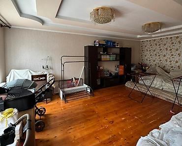 Продажа коттеджей и домов: 📍 ул. Курманалиева 🔘8-комнатный 🔘Этажи 2 🔘218м² 🔥 Идеальное комбо — 3