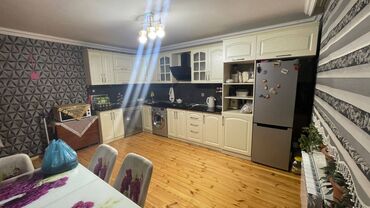 Həyət evləri və villaların satışı: Ramana qəs. 7 otaqlı, 220 kv. m, Kredit yoxdur, Orta təmir — 3