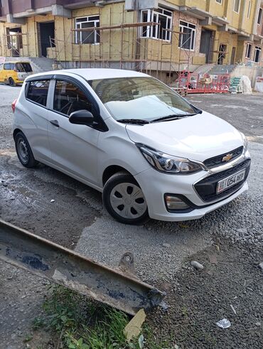 электромобиль neta: Chevrolet Spark: 2020 г., 1 л, Автомат, Газ, Хэтчбэк