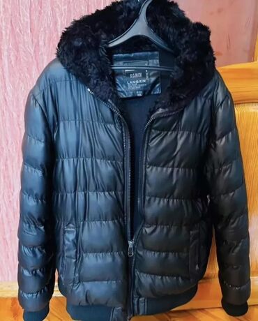 Manejlər: Kurtka XXL razmer 10 manat 2-ci ve 3-cu olanlar her biri 20 manat