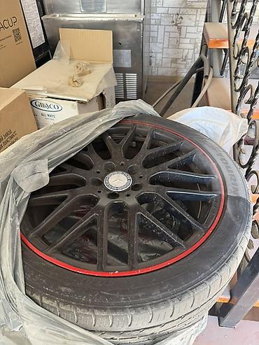 диски r22 5: Диски AMG в оригинале, без варки, состояние хорошее. R19 Комплект — 1