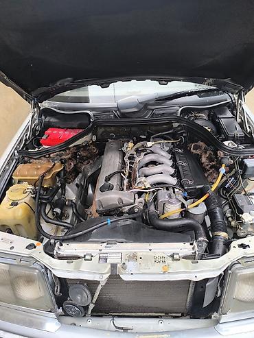 Mercedes-Benz sedan – gümüş rəng Texniki xüsusiyyətlər və təchizat: - — 6