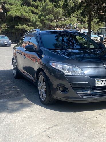 işlənmiş dizel mühərriklərin satışı: Renault Megane: 1.5 l | 2011 il | 243741 km Universal