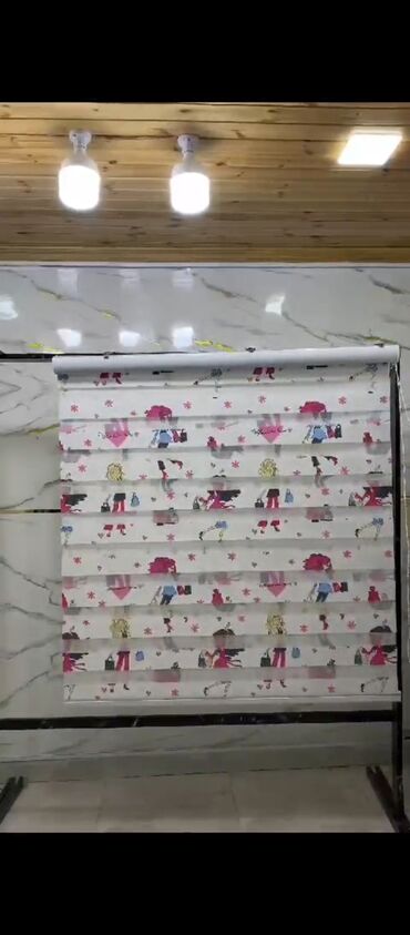 Rulon ştorlar: Fərqli naxışlarda təqdim olunan zebra pərdələr evinizə və ya ofisinizə — 8